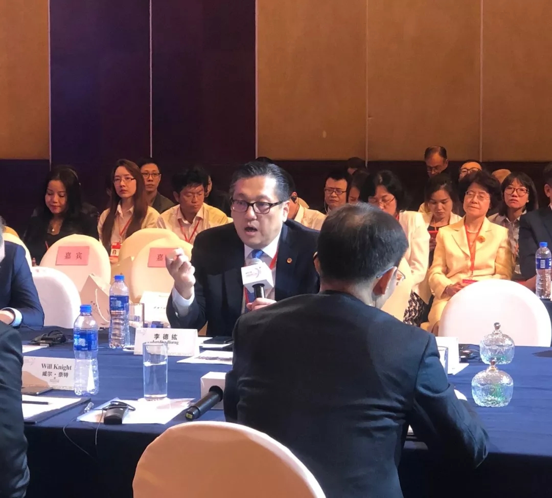 1573459925894458.jpg 640.webp (3).jpg